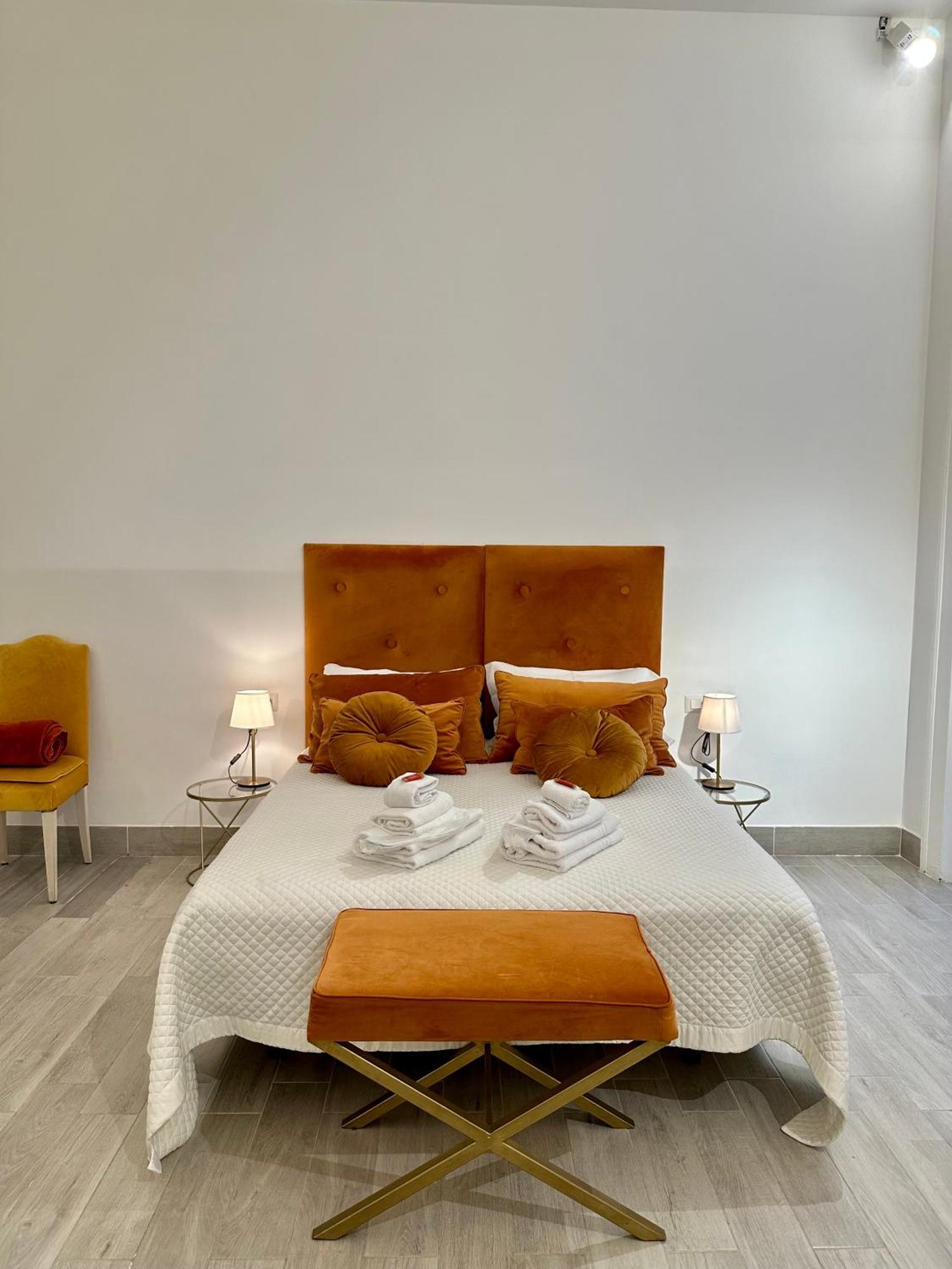 Maison M Napoli Boutique Rooms المظهر الخارجي الصورة