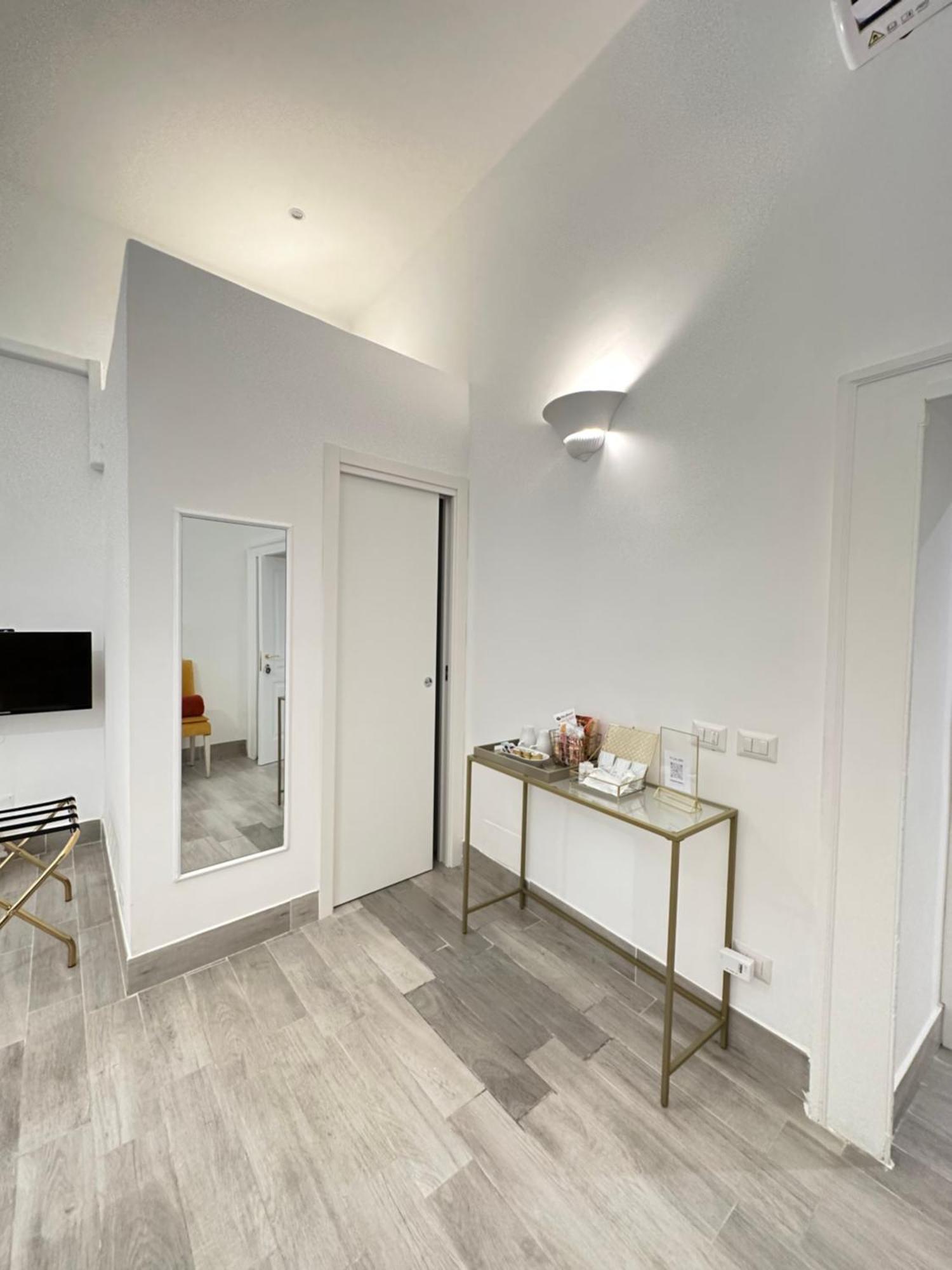 Maison M Napoli Boutique Rooms المظهر الخارجي الصورة