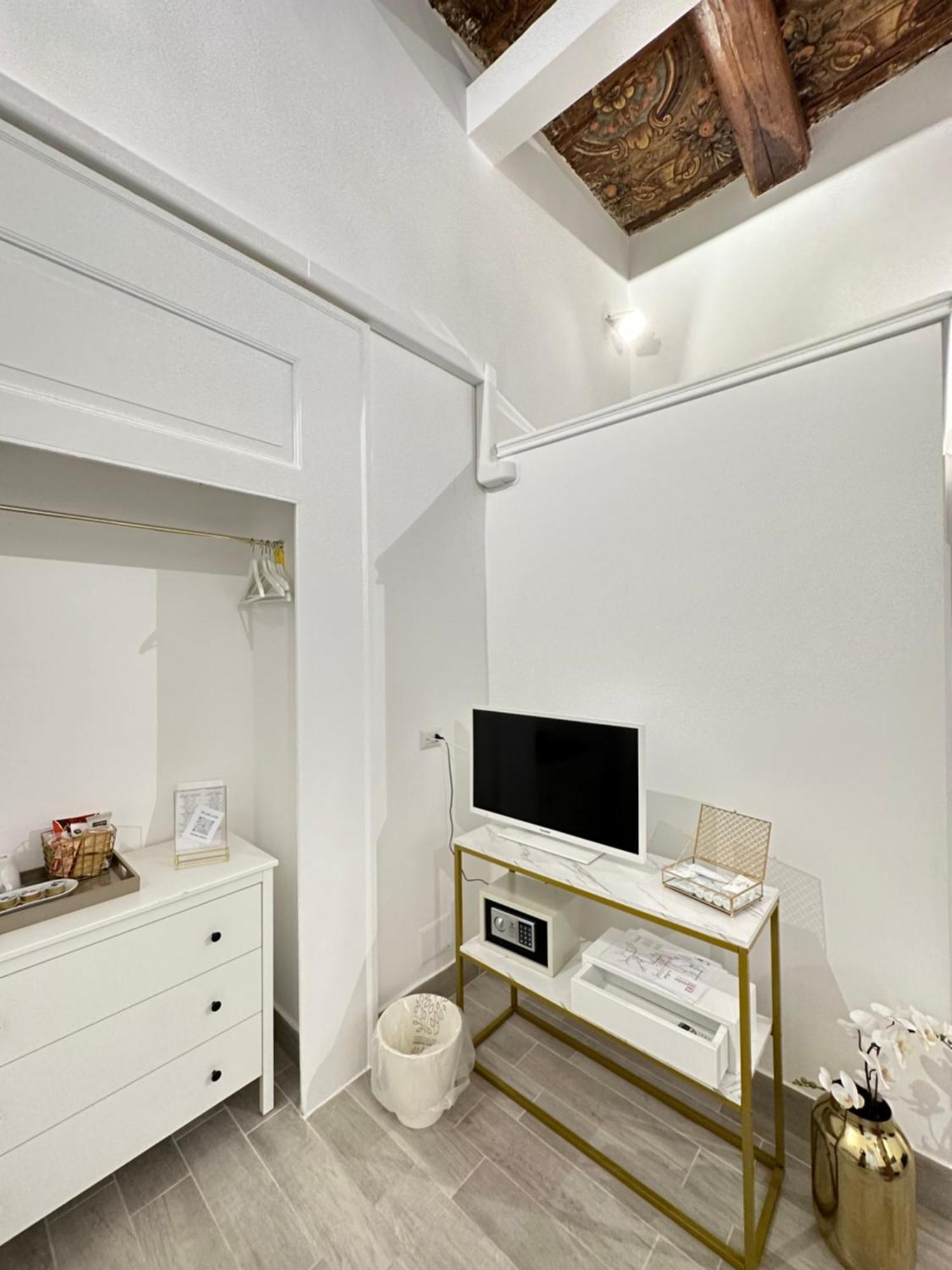 Maison M Napoli Boutique Rooms المظهر الخارجي الصورة