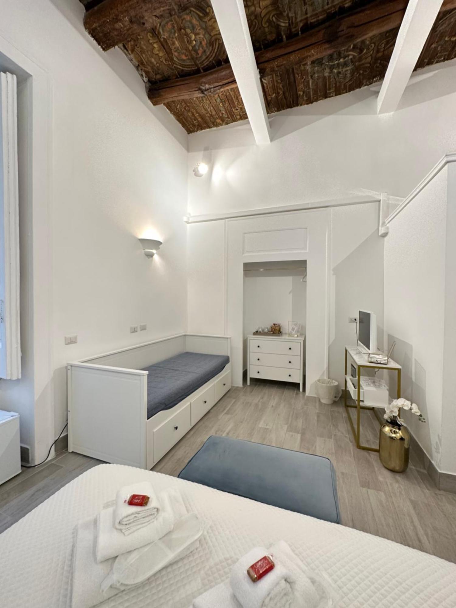 Maison M Napoli Boutique Rooms المظهر الخارجي الصورة